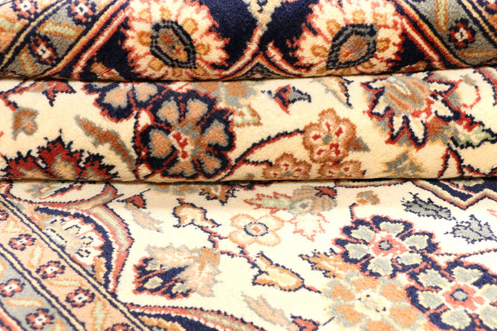 Cornsilk Isfahan 4' 7 x 7' 3 - No. 44744 - ALRUG Rug Store