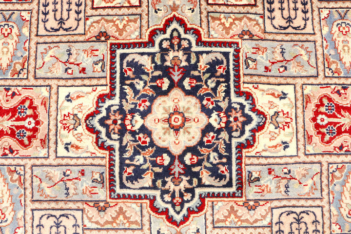 Multi Colored Bakhtiar 4' 7 x 7' 1 - No. 44748 - ALRUG Rug Store