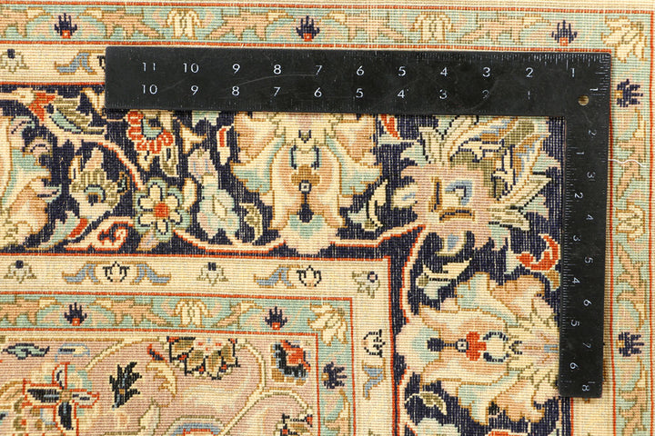 Cornsilk Isfahan 4' 7 x 7' 1 - No. 44752 - ALRUG Rug Store