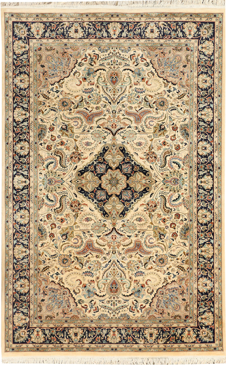 Cornsilk Isfahan 4' 7 x 7' 1 - No. 44752 - ALRUG Rug Store