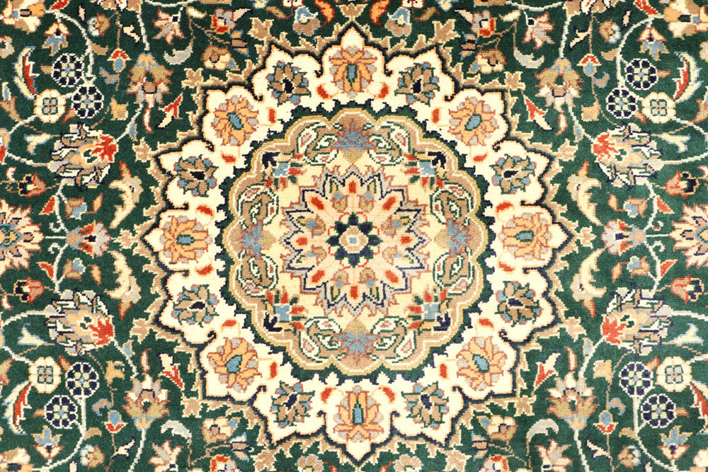 Darkgreen Kashan 5' x 8' 1 - No. 44787 - ALRUG Rug Store