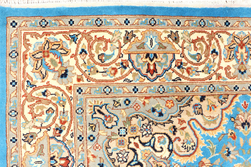 Light Sky Blue Kashan 5' x 8' 1 - No. 44791 - ALRUG Rug Store