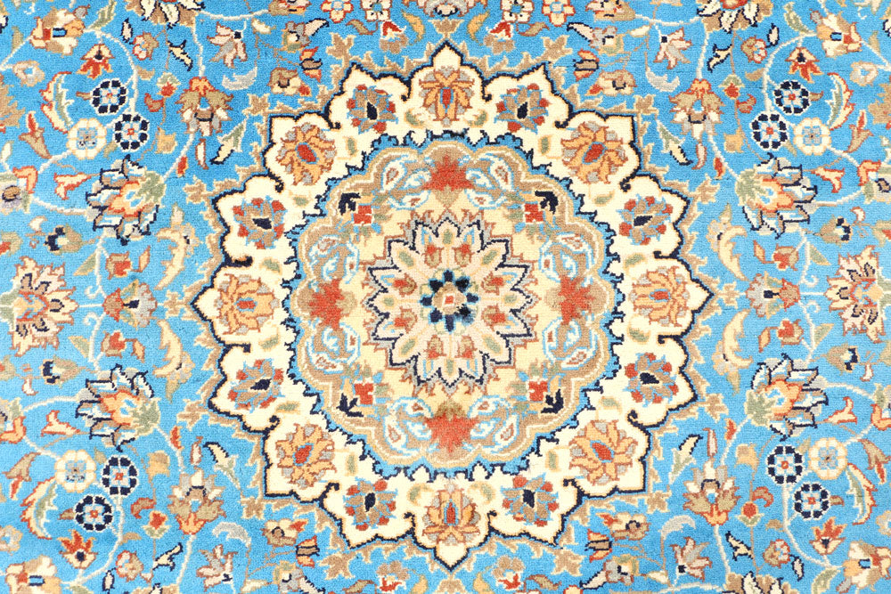 Light Sky Blue Kashan 5' x 8' 1 - No. 44791 - ALRUG Rug Store