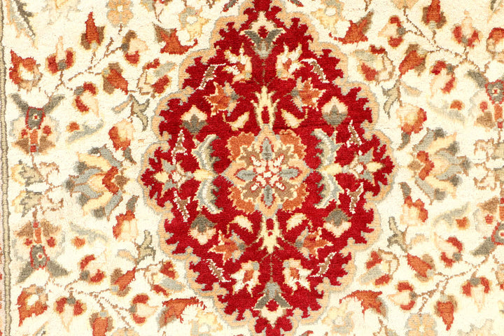 Cornsilk Mahal 2' 7 x 8' 1 - No. 44826 - ALRUG Rug Store