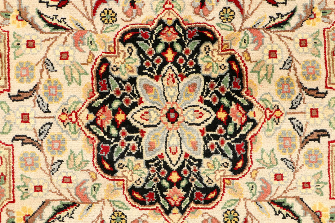 Cornsilk Mahal 2'  6" x 9'  11" - No. QA24347