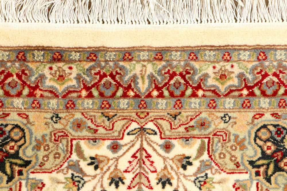 Cornsilk Mahal 2' 7 x 10' 2 - No. 44845 - ALRUG Rug Store