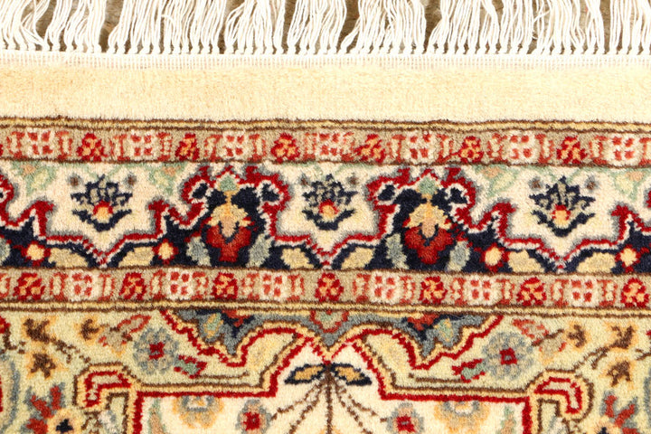 Cornsilk Mahal 2' 8 x 14' 4 - No. 44847 - ALRUG Rug Store