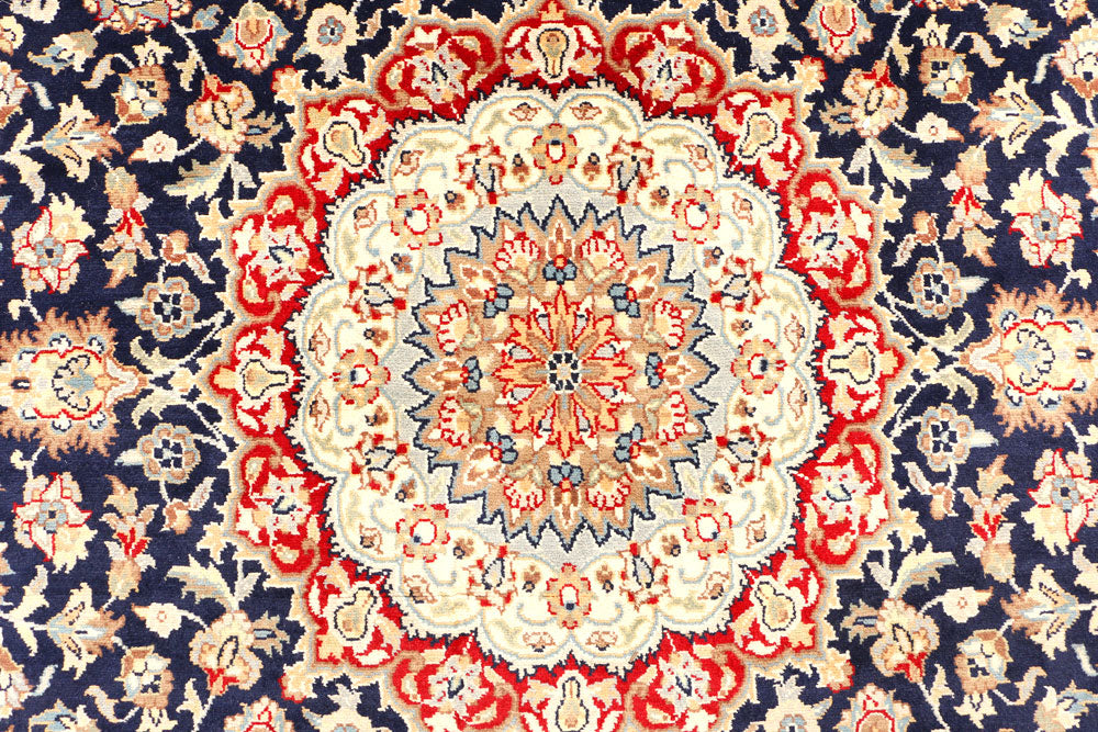 Black Kashan 6' 11 x 10' 1 - No. 44883 - ALRUG Rug Store