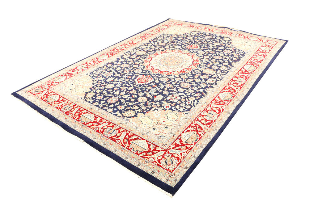 Black Kashan 6' 11 x 10' 1 - No. 44883 - ALRUG Rug Store
