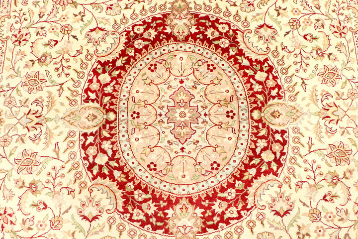 Cornsilk Isfahan 9' x 12' 2 - No. 44892 - ALRUG Rug Store