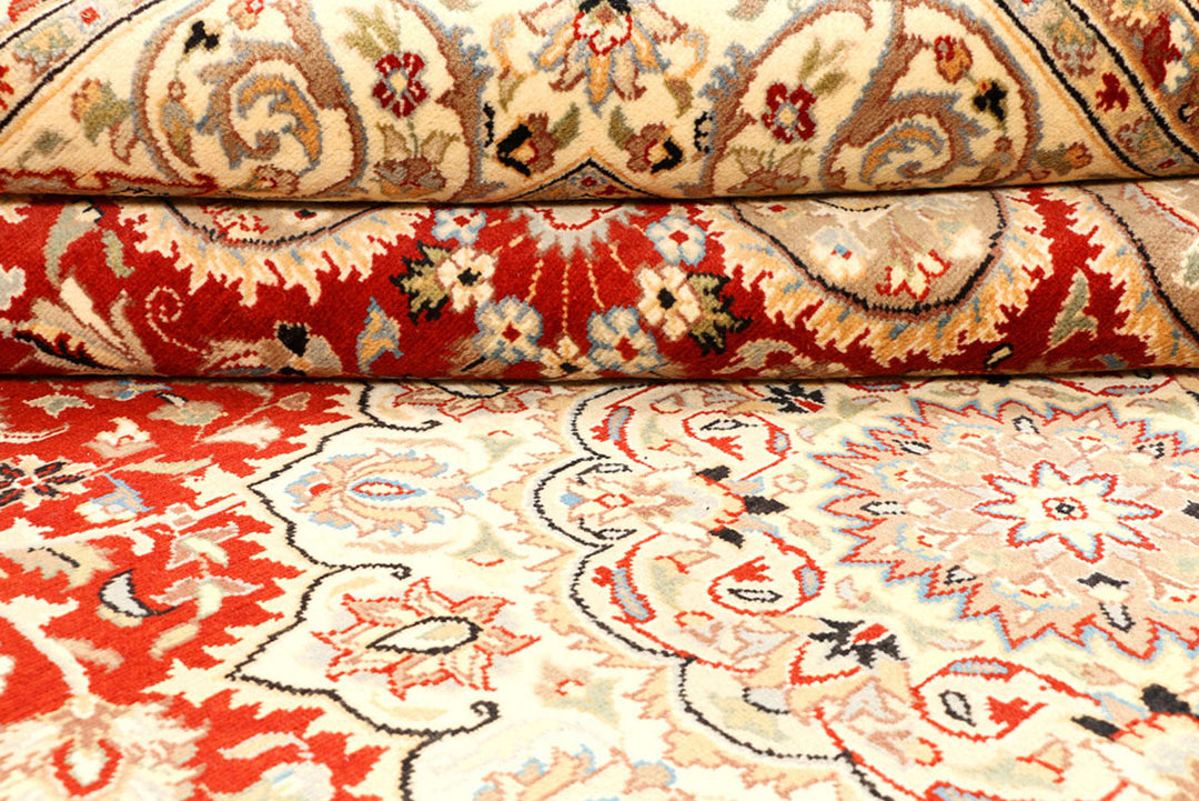 Orange Red Isfahan 8'  11" x 12'  2" - No. QA43138