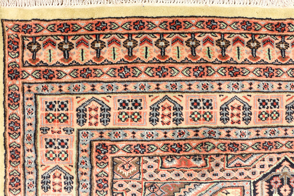 Light Goldenrod Yellow Kafkazi 5' 3 x 8' 4 - No. 44911 - ALRUG Rug Store