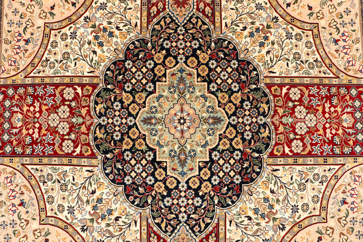 Multi Colored Isfahan 4' 7 x 7' 5 - No. 44937 - ALRUG Rug Store