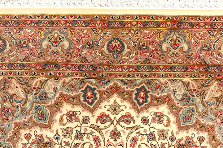 Cornsilk Kashan 4' 7 x 7' 1 - No. 44941 - ALRUG Rug Store