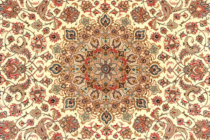 Cornsilk Kashan 4' 7 x 7' 1 - No. 44941 - ALRUG Rug Store