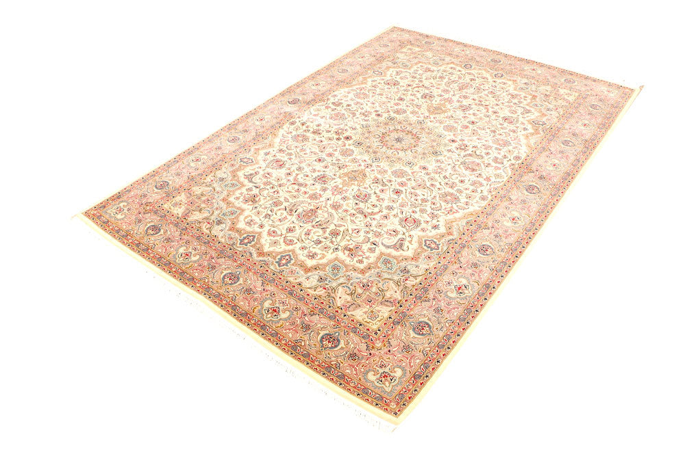 Cornsilk Kashan 4' 7 x 7' 1 - No. 44941 - ALRUG Rug Store