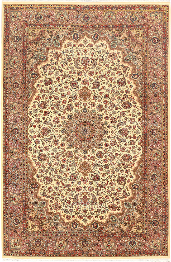 Cornsilk Kashan 4' 7 x 7' 1 - No. 44941 - ALRUG Rug Store