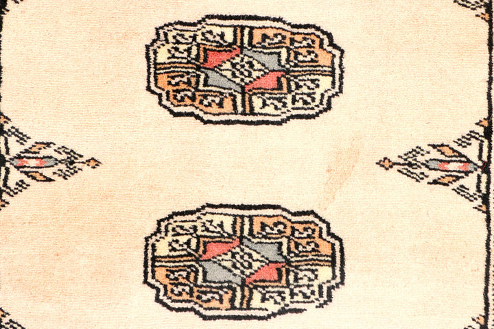 Antique White Bokhara 2' 7 x 6' 6 - No. 45057 - ALRUG Rug Store