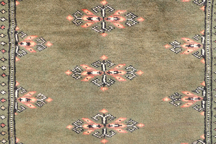 Dim Grey Butterfly 2' 6 x 7' 2 - No. 45086 - ALRUG Rug Store