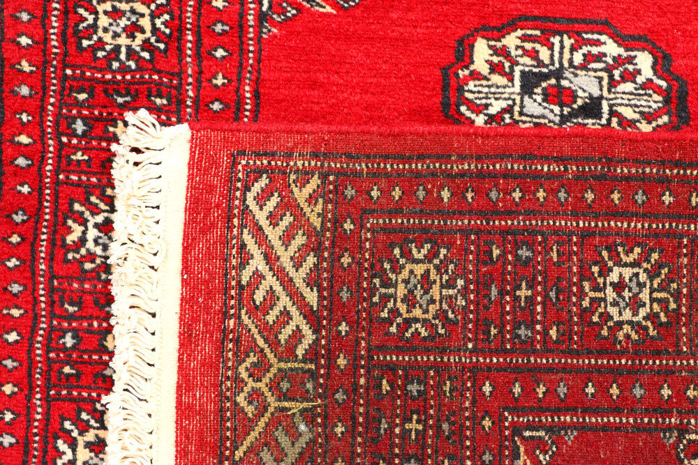 Red Bokhara 2' 6 x 6' 4 - No. 45092 - ALRUG Rug Store