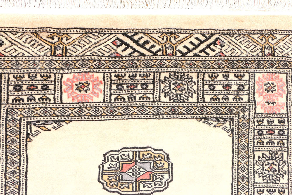 Bisque Bokhara 2' 6 x 6' 5 - No. 45132 - ALRUG Rug Store