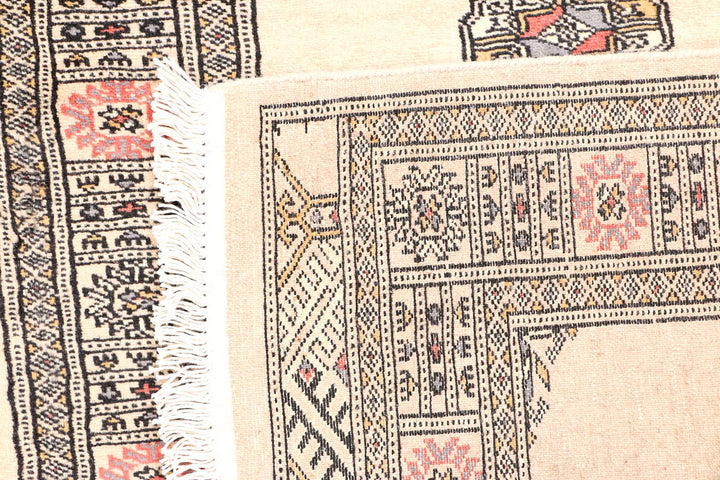 Bisque Bokhara 2' 6 x 6' 5 - No. 45132 - ALRUG Rug Store