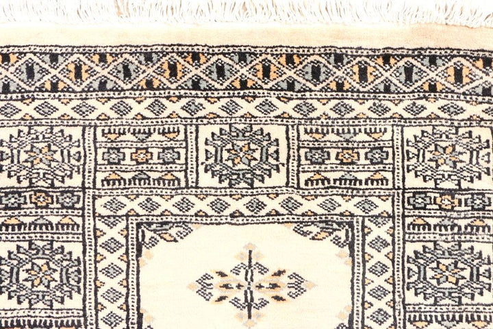 Butterfly 2' 7 x 7' 10 - No. 45156 - ALRUG Rug Store