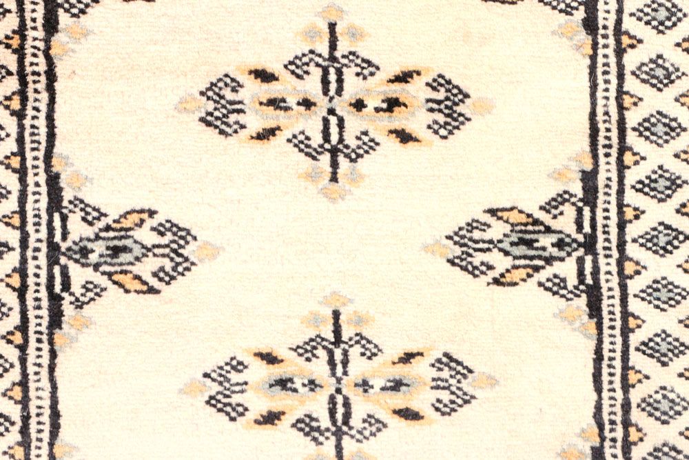 Butterfly 2' 7 x 7' 10 - No. 45156 - ALRUG Rug Store