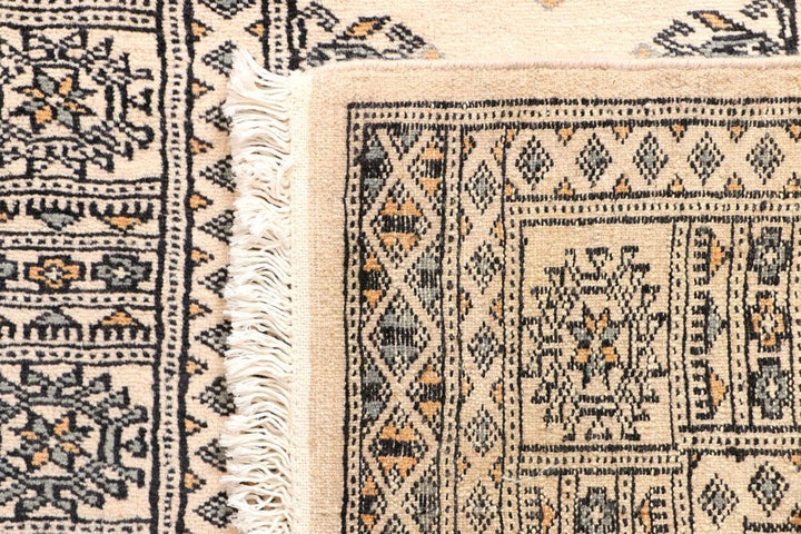 Butterfly 2' 7 x 7' 10 - No. 45156 - ALRUG Rug Store