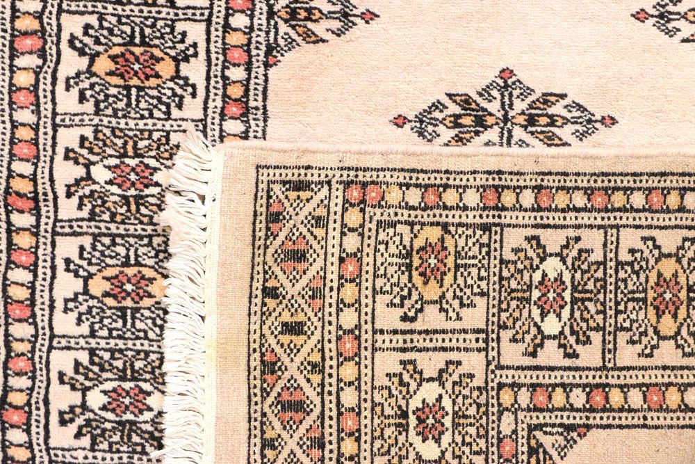 Butterfly 2' 6 x 7' 9 - No. 45170 - ALRUG Rug Store