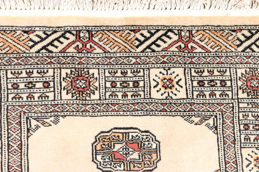 Bisque Bokhara 2' 7 x 8' - No. 45173 - ALRUG Rug Store