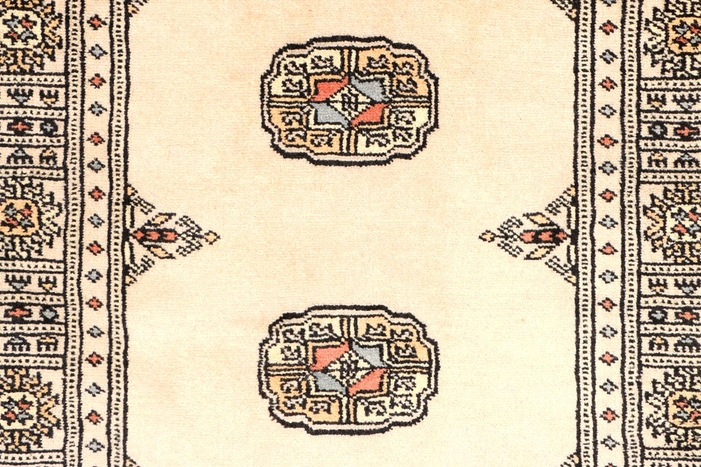 Navajo White Bokhara 2' 6 x 8' 6 - No. 45295 - ALRUG Rug Store