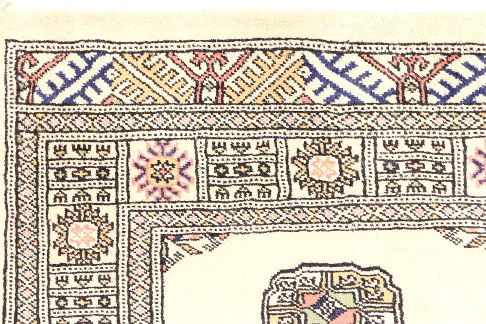 Antique White Bokhara 2' 7 x 8' 9 - No. 45322 - ALRUG Rug Store