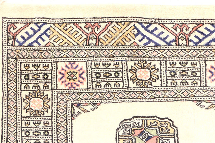 Antique White Bokhara 2' 7 x 8' 9 - No. 45322 - ALRUG Rug Store