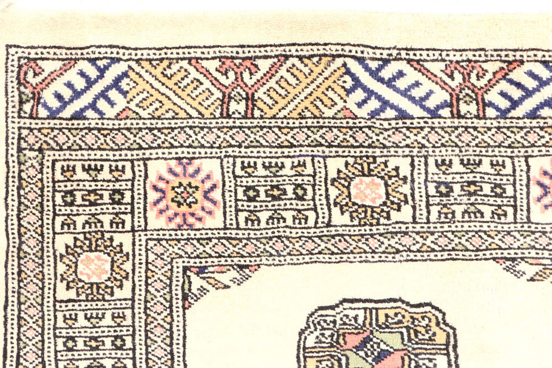 Antique White Bokhara 2'  7" x 8'  9" - No. QA33716