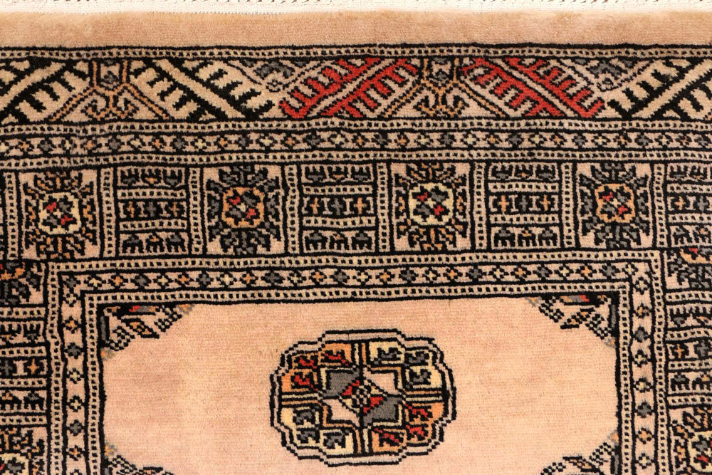 Bisque Bokhara 2' 7 x 9' 3 - No. 45329 - ALRUG Rug Store