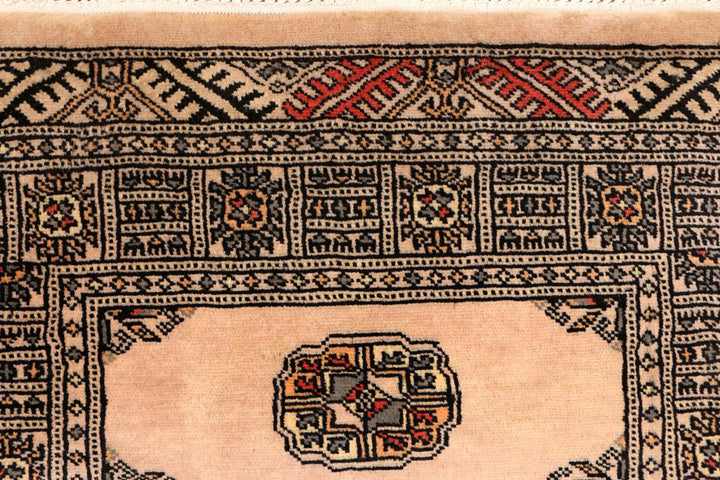 Bisque Bokhara 2' 7 x 9' 3 - No. 45329 - ALRUG Rug Store