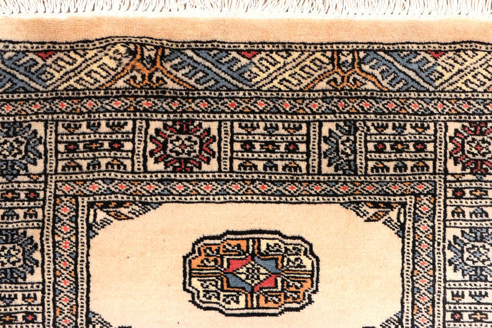 Navajo White Bokhara 2' 7 x 8' 8 - No. 45401 - ALRUG Rug Store