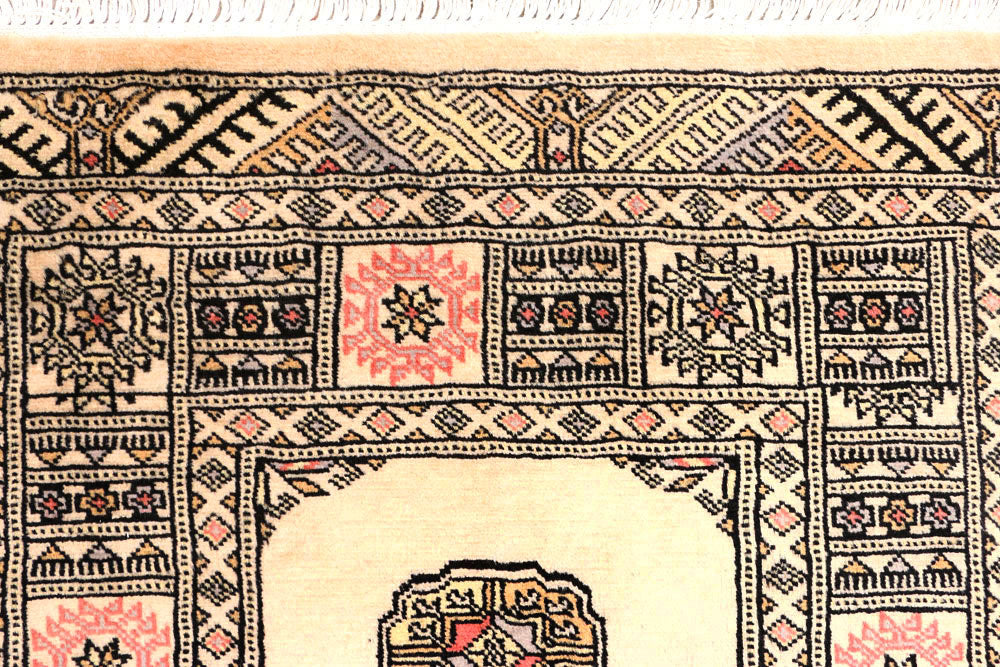 Antique White Bokhara 2' 5 x 8' 7 - No. 45409 - ALRUG Rug Store