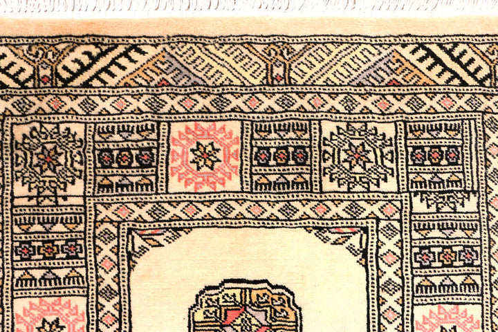 Antique White Bokhara 2' 5 x 8' 7 - No. 45409 - ALRUG Rug Store