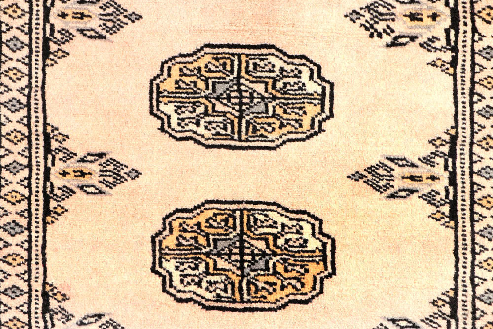 Navajo White Bokhara 2' 7 x 9' 2 - No. 45433 - ALRUG Rug Store