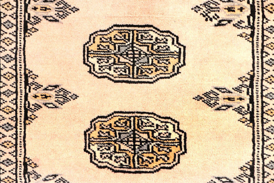 Navajo White Bokhara 2'  7" x 9'  2" - No. QA68609