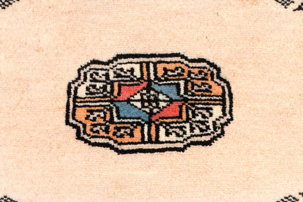 Bisque Bokhara 2' 7 x 10' - No. 45499 - ALRUG Rug Store