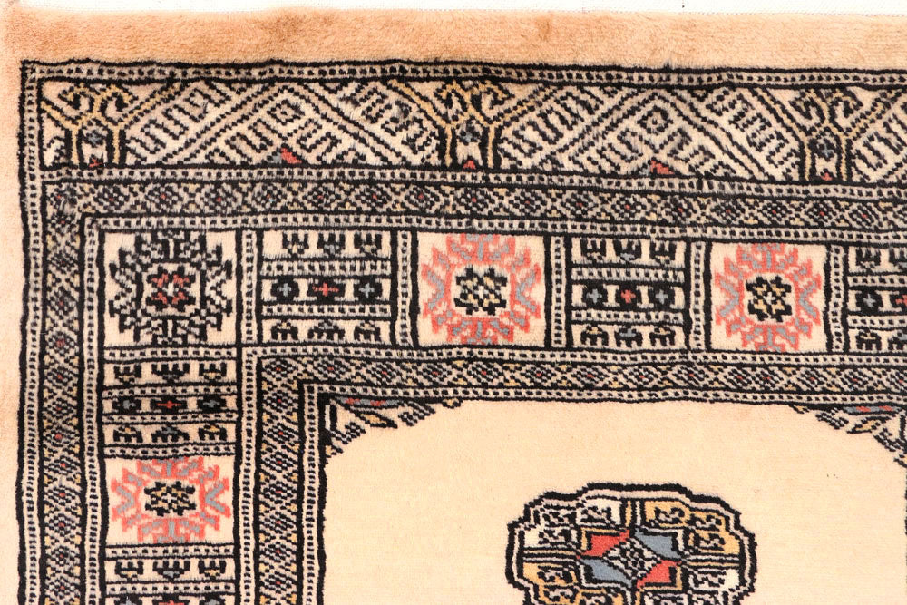 Blanched Almond Bokhara 2' 7 x 9' 6 - No. 45507 - ALRUG Rug Store