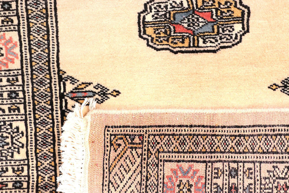 Blanched Almond Bokhara 2' 7 x 9' 6 - No. 45507 - ALRUG Rug Store