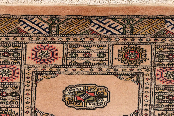 Navajo White Bokhara 2' 7 x 10' 2 - No. 45516 - ALRUG Rug Store