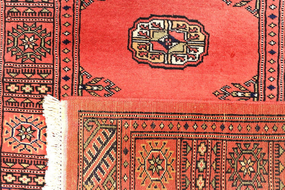 Salmon Bokhara 2' 7 x 10' 1 - No. 45574 - ALRUG Rug Store