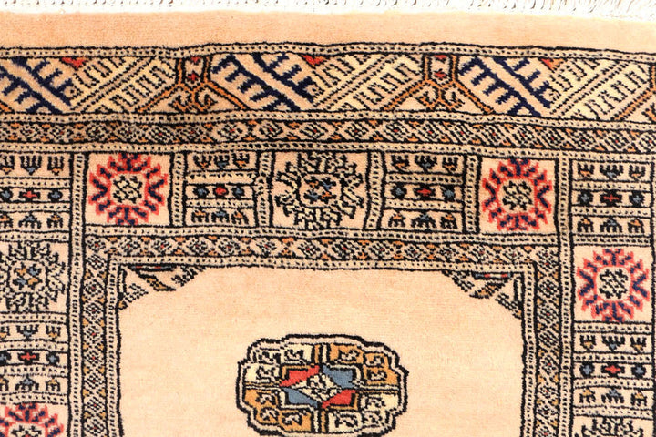 Bisque Bokhara 2' 7 x 11' - No. 45723 - ALRUG Rug Store