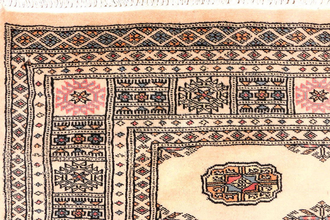 Navajo White Bokhara 4'  1" x 5'  10" - No. QA41559