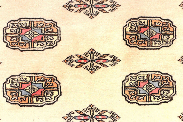 Navajo White Bokhara 4'  1" x 5'  10" - No. QA41559